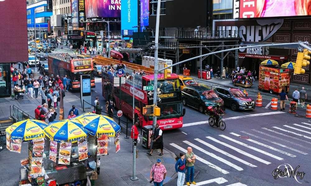 NYC Walking Food Tour: Explore Times Square Like a Local